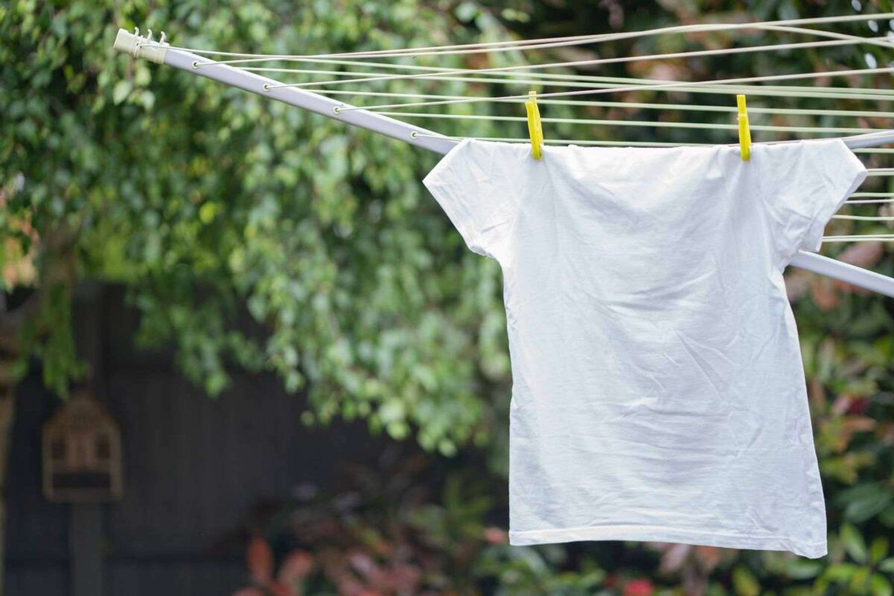 giặt quấn áo buổi sáng 