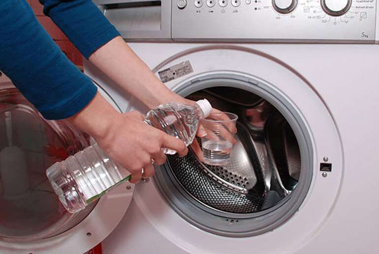 Cách vệ sinh máy giặt lồng ngang đơn giản nhất
