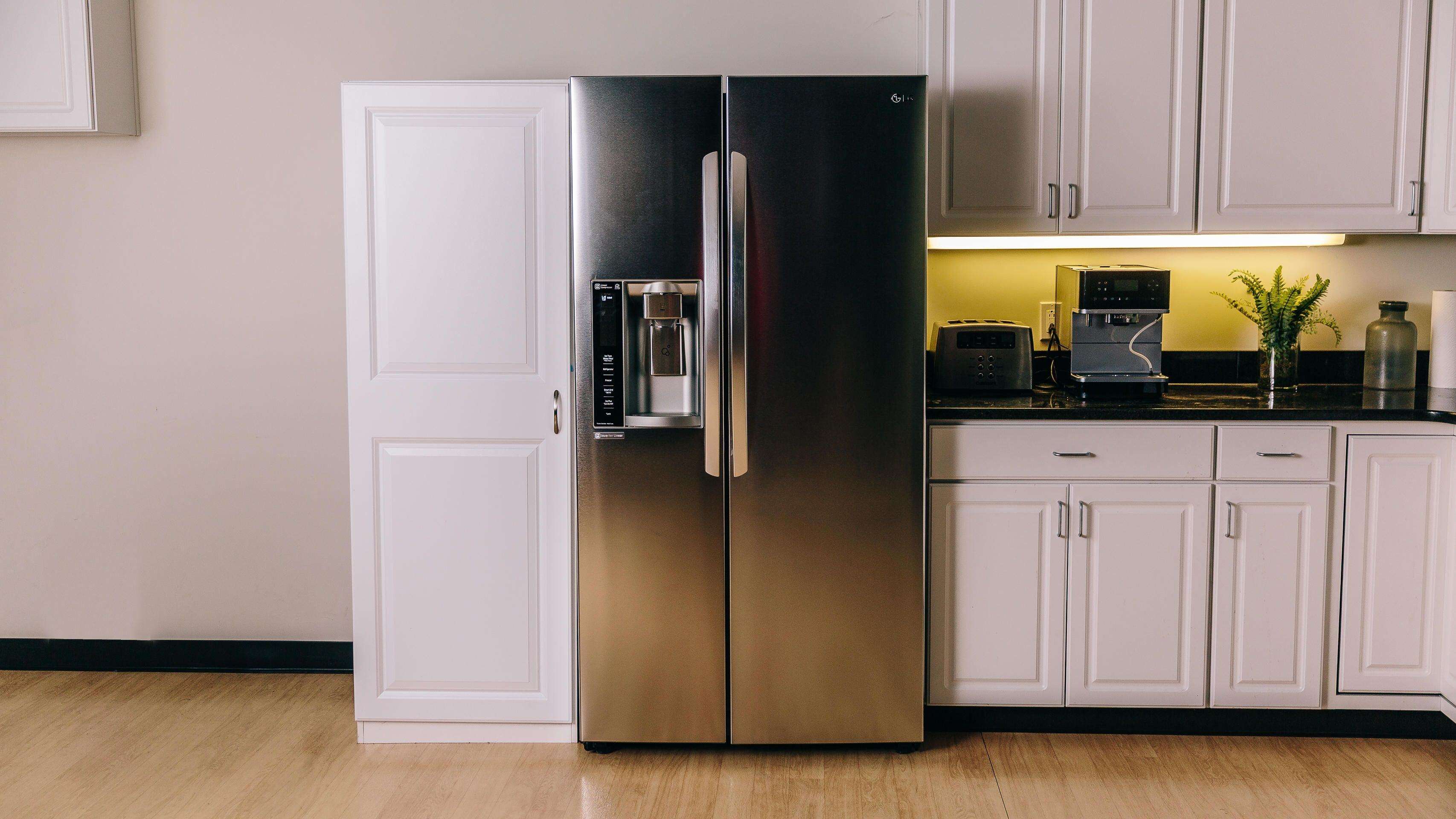 Tủ lạnh LG GR-X247JS khoe vẻ hiện đại, sang trọng trong gian bếp nhà bạn 