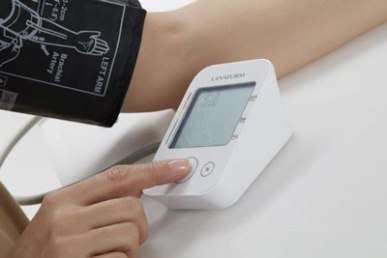 Máy đo huyết áp tự động (hay đồng hồ)