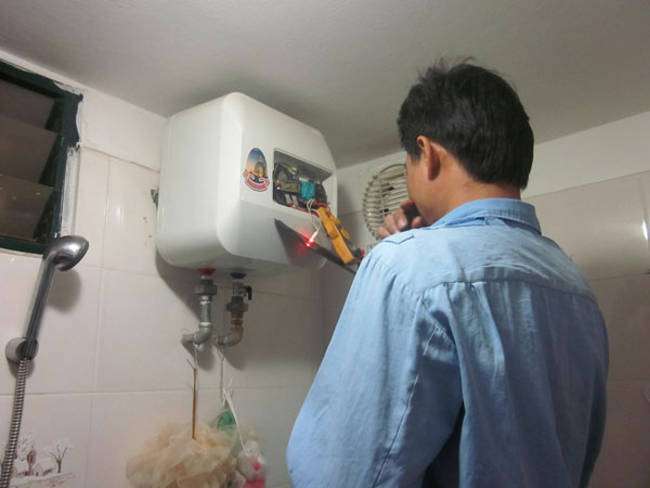 Nguyên nhân bình nước nóng bị rò điện và cách phòng tránh