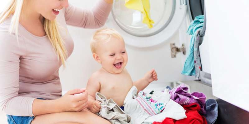 Dùng chung bột giặt thông thường cho các bé sẽ không an toàn