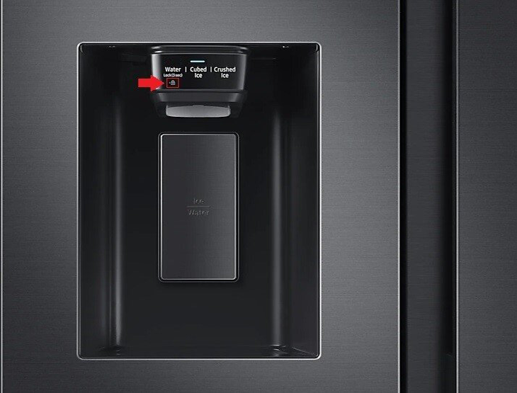 mở khóa lấy đá trên tủ lạnh Samsung Family Hub 