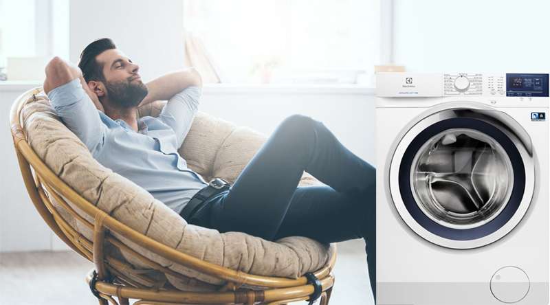 Máy giặt Electrolux EWF9024BDWB - Tiện lợi với chức năng hẹn giờ giặt xong
