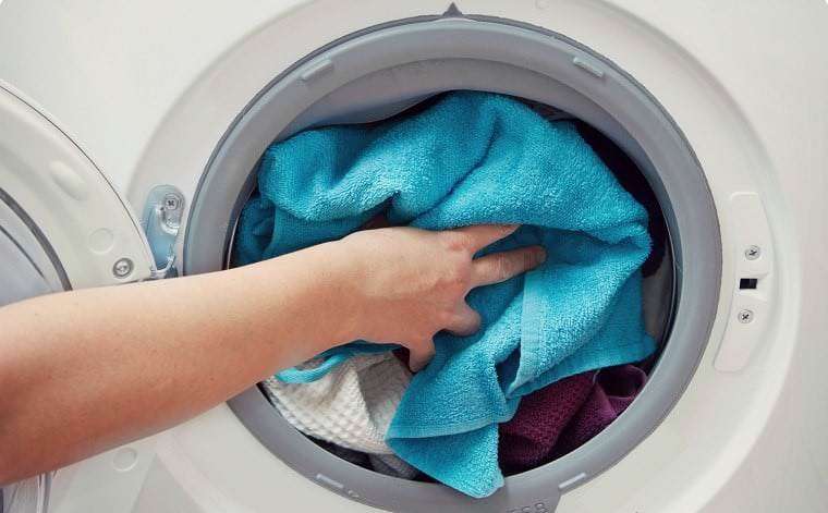 Máy giặt không vắt vì nhiều quần áo