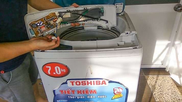 may giat toshiba bao loi e2