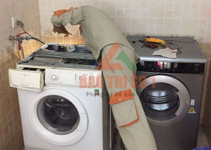 Tổng hợp 12 cách sửa máy giặt bị lỗi Đơn Giản ngay tại nhà