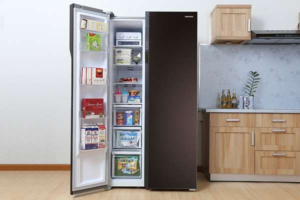 Tủ lạnh Samsung là thiết bị quen thuộc trong các gia đình