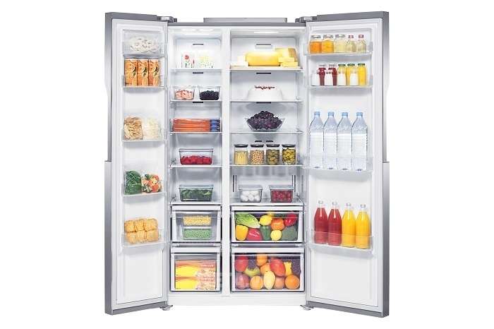 Tủ lạnh side - by - side có dung tích lớn và thiết kế hiện đại.
