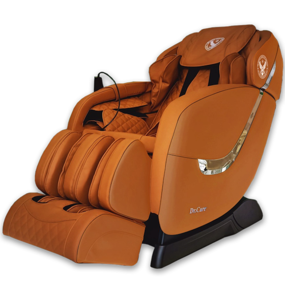 Ghế massage Dr.Care Golfer GF838  Ghế trang bị 2 bộ máy massage tiên tiến nhất của Dr.Care với tổng cộng 8 tay đấm, tương đương 4 người xoa bóp đấm lưng cùng lúc. Ghế cũng tích hợp các bài tập yoga. Loa nghe nhạc bluethooth tích hợp trong ghế giúp tăng cảm giác thư giãn giống như bạn đang ở trong một phòng spa chuyên nghiệp.  Mặt ngoài ghế được bọc da có độ bền 8-10 năm. Trọng lượng 88 kg, kích thước 128 x 83 x 120 cm, công suất tối đa 150 W, sản phẩm bảo hành 5 năm.Ghế massage Dr.Care Golfer GF838 màu nâu vàng, nội thất màu nâu đang được bán tại Shop VnExpress với mức giá ưu đãi 49%, còn 31 triệu đồng.