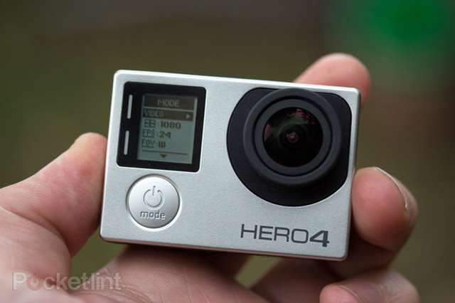 Camera ngày nay có thể nhỏ gọn như một chiếc hộp cầm trên tay và mang đi mọi nơi. Đơn cử như chiếc camera hành trình GoPro.