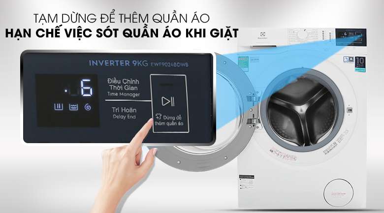 Máy giặt Electrolux EWF9024BDWB - thêm đồ trong khi giặt tiện lợi