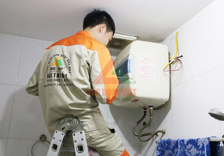 Lắp đặt bình nóng lạnh tại nhà ở quận Hoàng Mai - Tập Đoàn Việt