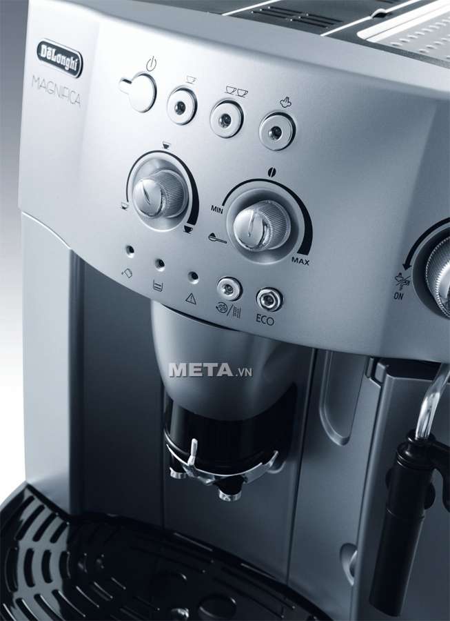 Bộ phận lọc của máy pha cà phê Delonghi ESAM4200.S có thể tháo rời.