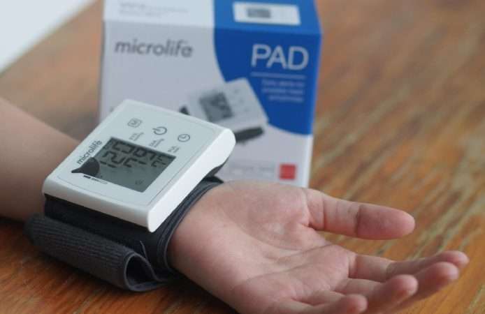 Máy đo huyết áp điện tử Microlife W3 Comfort