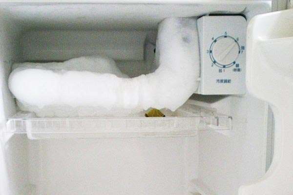 Tổng hợp 11 nguyên nhân và cách khắc phục ngay tại nhà khi tủ lạnh không lạnh