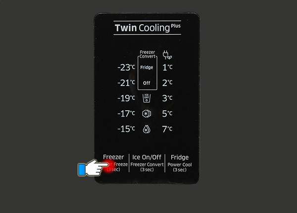 Bảng điều khiển của tủ lạnh Samsung