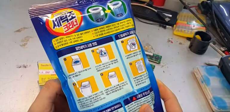 Cách vệ sinh máy giặt Toshiba cửa trên đơn giản tại nhà