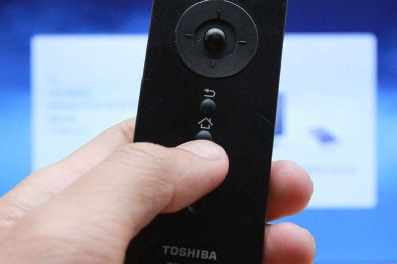 Cách sử dụng điều khiển tivi Toshiba thông dụng nhất