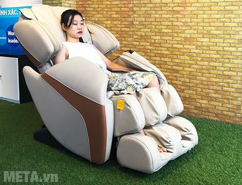 Ghế massage màu kem