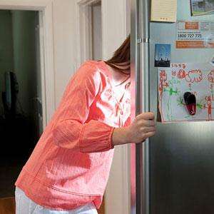 hạn chế mở tủ lạnh sẽ tiết kiệm điện 
