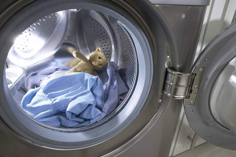 Hướng dẫn cách vệ sinh máy giặt Midea và lồng giặt