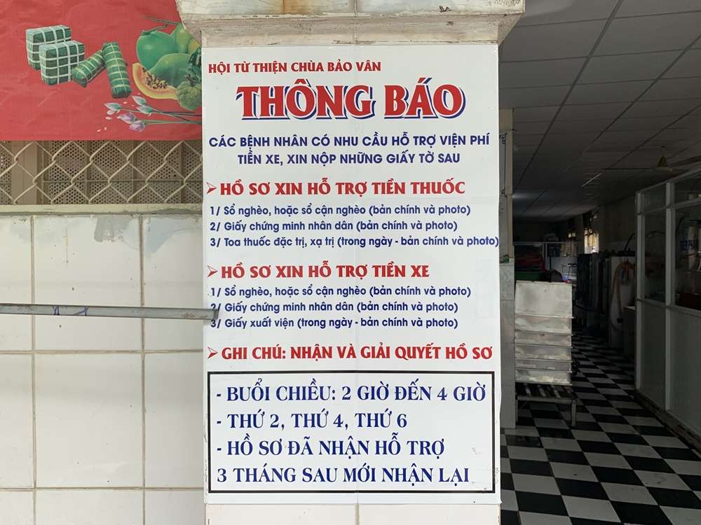 Cả ngàn người Sài Gòn ăn cơm chay miễn phí mỗi ngày bởi tình người rưng rưng - ảnh 9