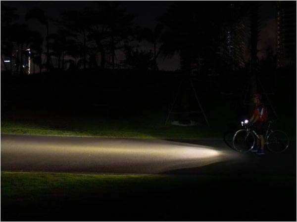 đèn pin cho xe đạp siêu sáng