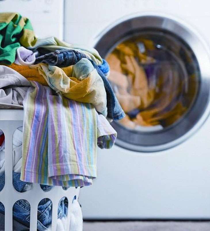 Chia nhỏ lượng quần áo cần giặt cho phù hợp với tải trọng của máy 