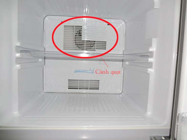 Cánh quạt tủ lạnh bị khô dầu mỡ