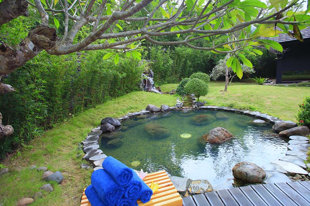 Dịch vụ tắm khoáng nóng Onsen kiểu Nhật tại Serena resort Hoà Bình