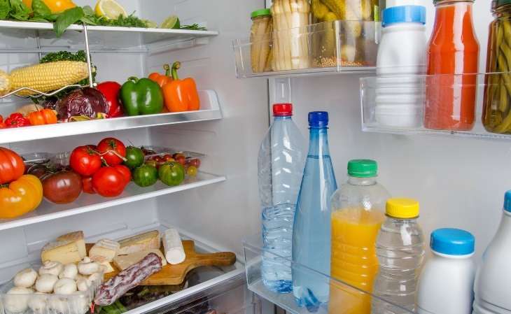2 bước vệ sinh và 5 cách khử mùi hôi trong tủ lạnh hiệu quả, dễ làm