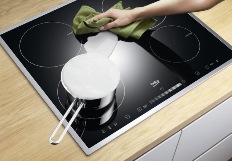 Cách vệ sinh bếp từ, bếp điện từ siêu nhanh tại nhà - Siêu thị Bếp Bosch