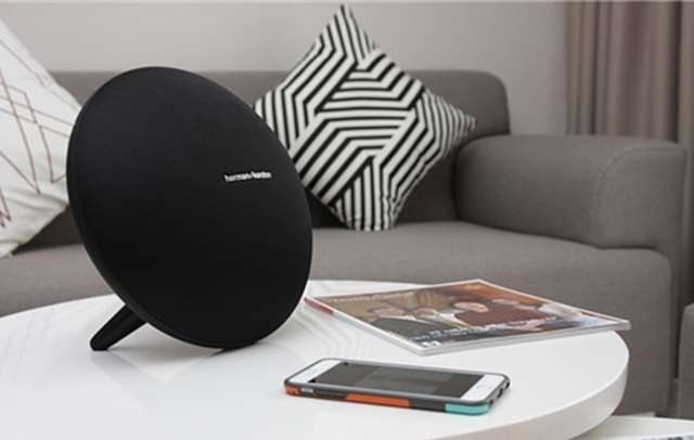 Loa Harman Kardon Onyx Studio 3