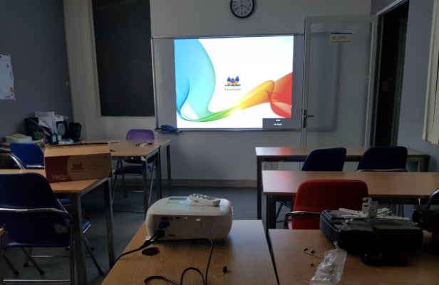 Máy chiếu là gì? Projector là gì? Cấu tạo và nguyên lý hoạt động