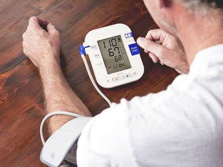 Có mấy loại máy đo huyết áp?