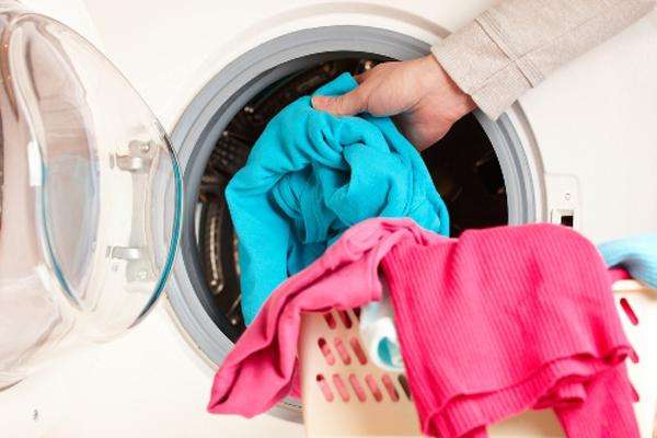 Vì sao máy giặt bị tràn nước và cách sửa – Sửa Máy Giặt Quận 11