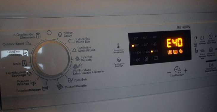 Lỗi E40 trên máy giặt Electrolux