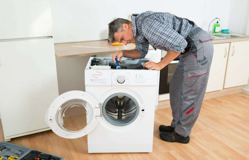 Máy giặt không mở được cửa? Nguyên nhân & cách khắc phục đơn giản nhất