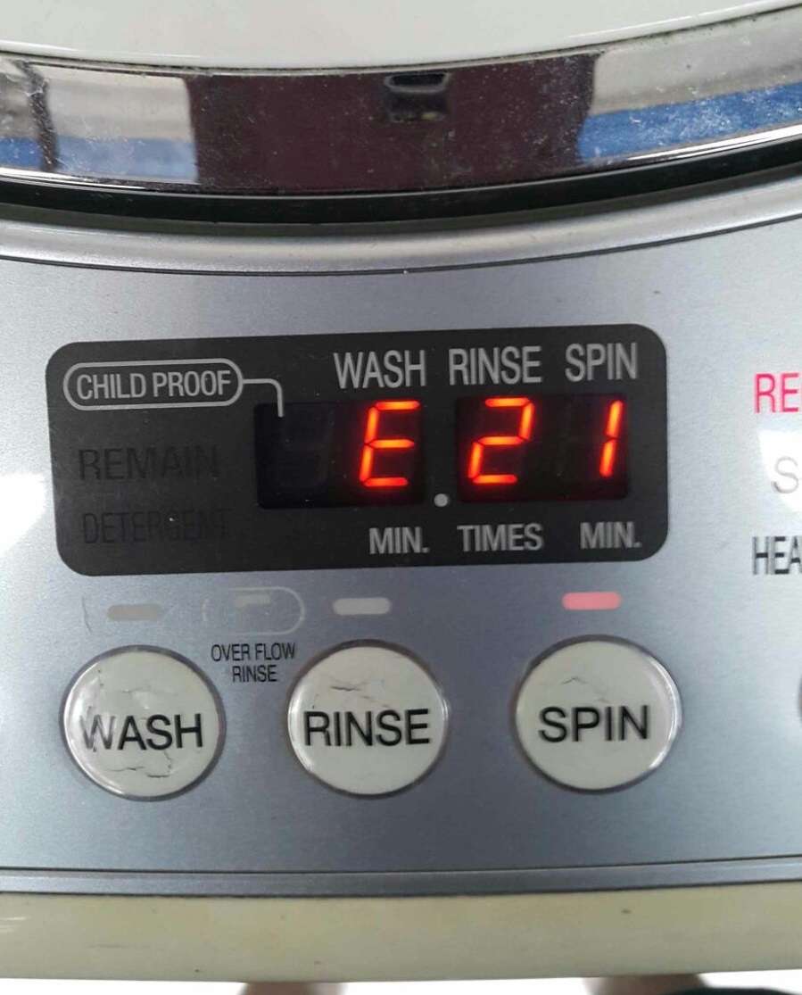 Lỗi E2 máy giặt Toshiba nguyên nhân và cách khắc phục lỗi
