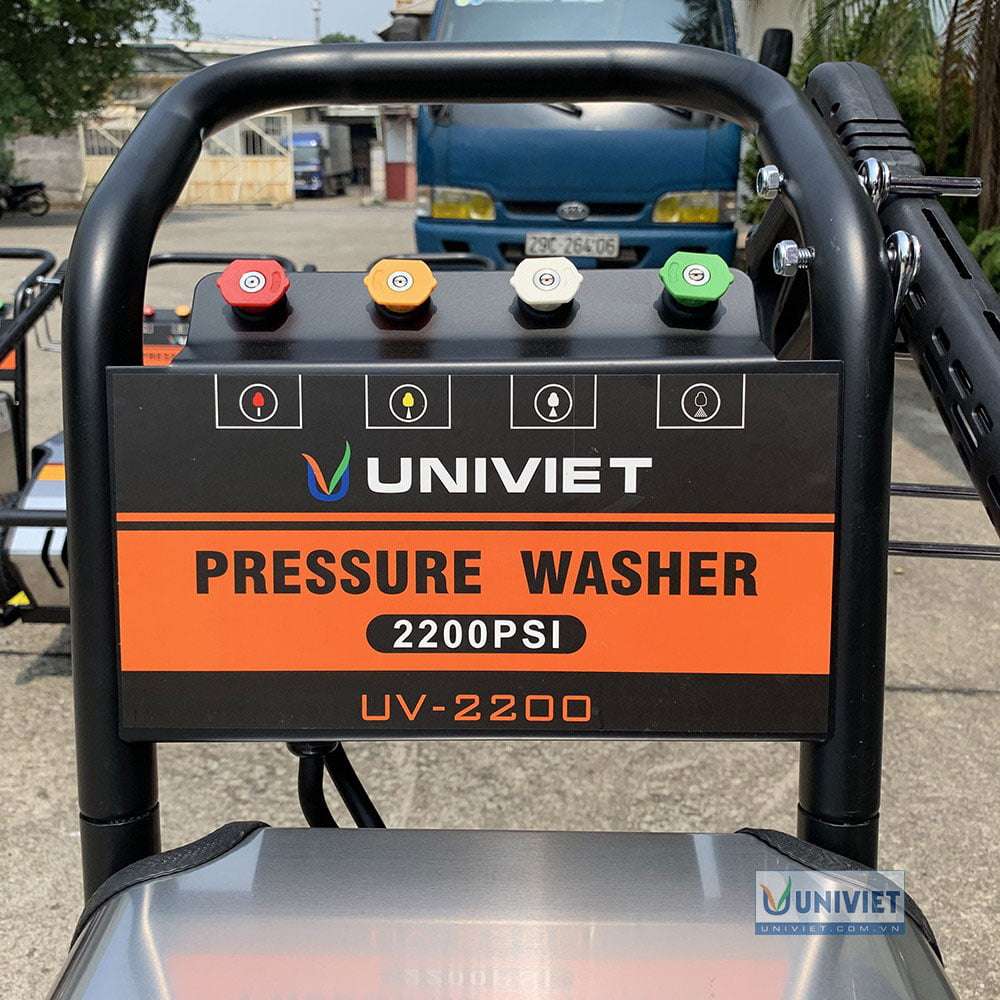 Máy rửa xe cao áp UNIVIET UV-2200 - UniViet