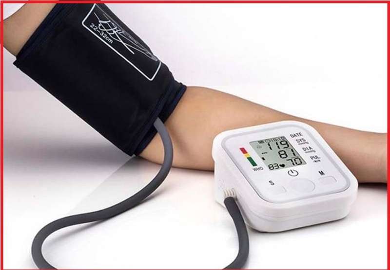 Máy đo huyết áp điện tử có ưu điểm nhỏ gọn, dễ sử dụng