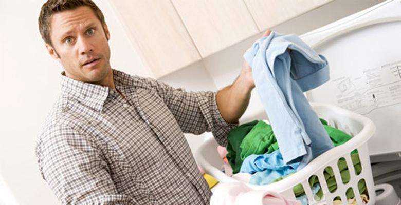 Máy giặt giải quyết nhanh chóng đống quần áo bẩn lâu ngày