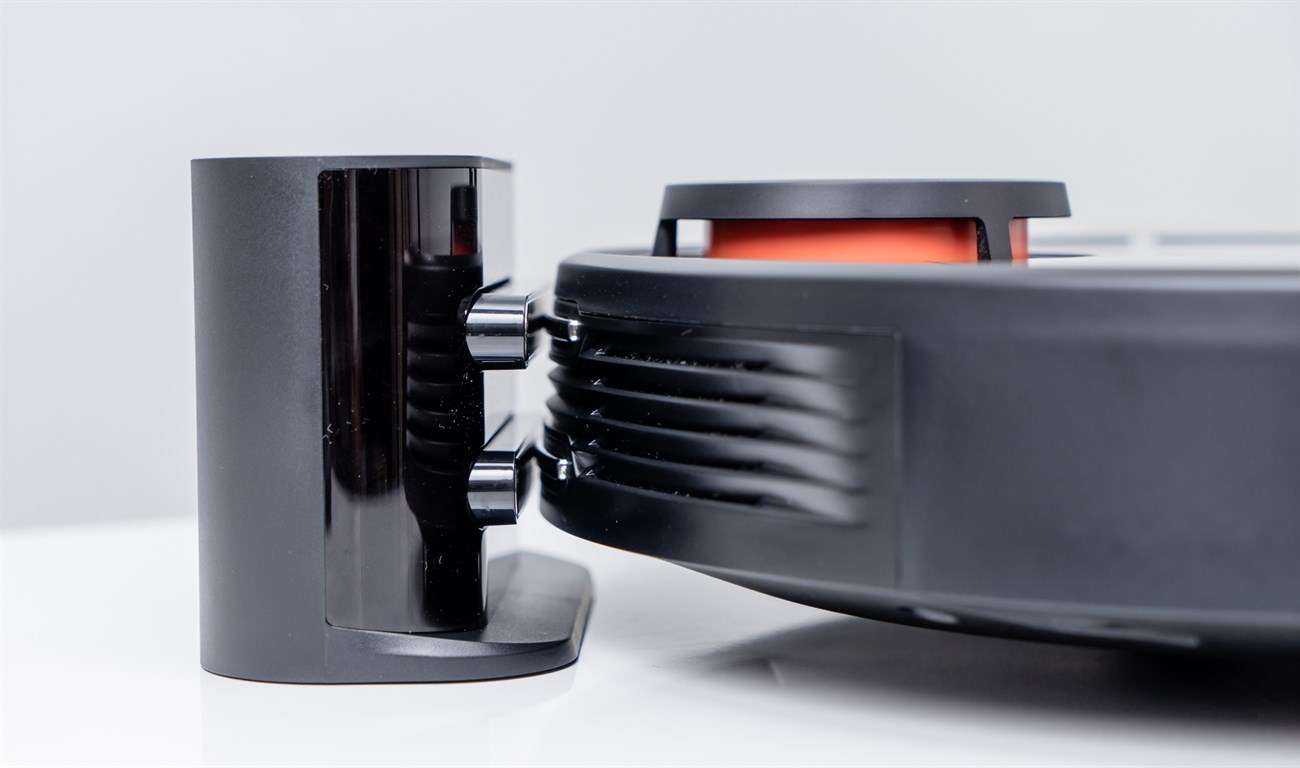 Vacuum Mop Pro được trang bị dung lượng pin 3,200mAH có thể sử dụng trong 110 phút.
