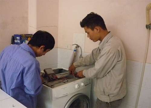 sua-may-giat-electrolux3