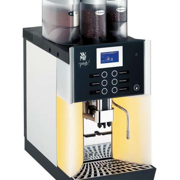 Khi mua máy pha cà phê, nên chọn chọn về chất lượng và khả năng vận hành hơn là hình thức