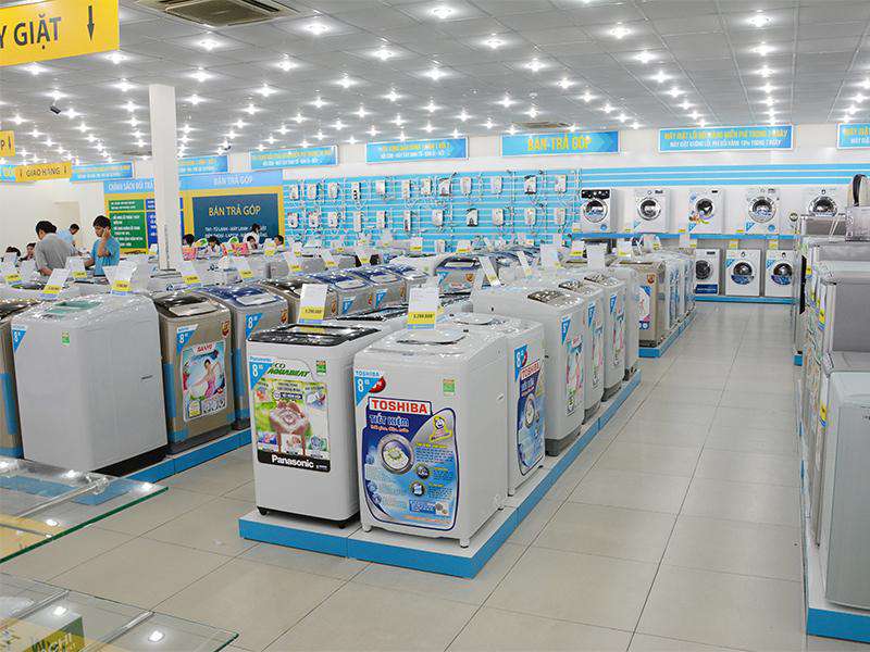 Cửa hàng Điện máy XANH trưng bày máy giặt