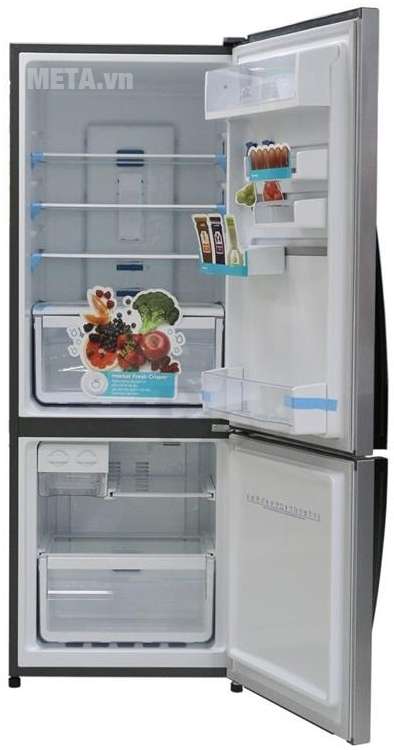 Tủ lạnh 320 lít Electrolux EBB3200PA-RVN với dung tích tủ lớn.