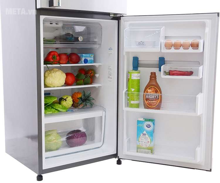 Tủ lạnh 230 lít Electrolux ETB2302PE-RVN với ngăn kính chịu lực.