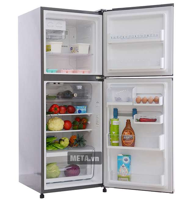 Tủ lạnh 210 lít Electrolux ETB2100PE-RVN giúp tích trữ được lượng lớn thực phẩm.
